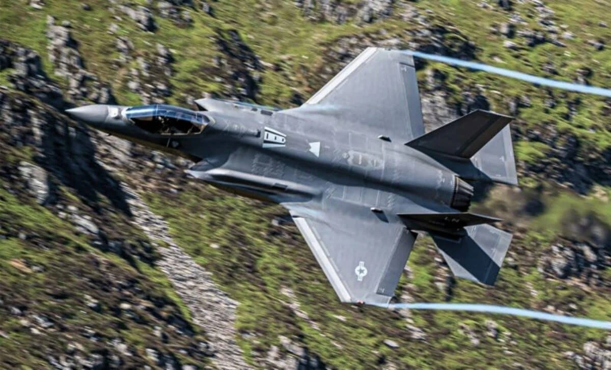 Potężna bitwa powietrzna w Indiach: F-35, Su-57E i Rafale walczą o gigantyczny kontrakt