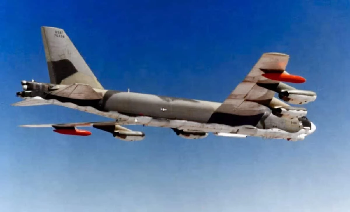 Zaginiony rdzeń bomby atomowej z B-52, który rozbił się na Grenlandii. Co się stało z tajną bronią?