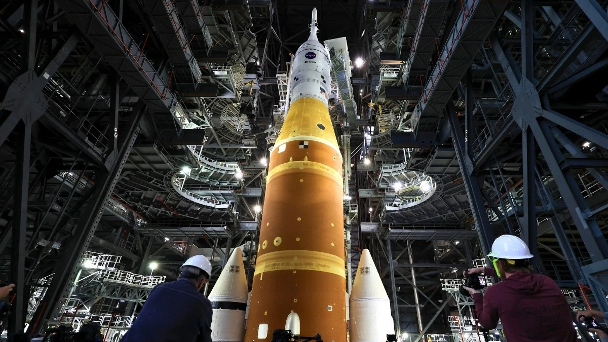 Opóźnienie misji NASA na Księżyc. Wyciek wodoru wstrzymuje lot.