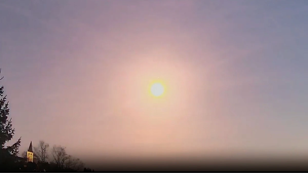 Meteoryt uderzył w dom w Niemczech. ESA bada tajemniczą kulę ognia nad Europą