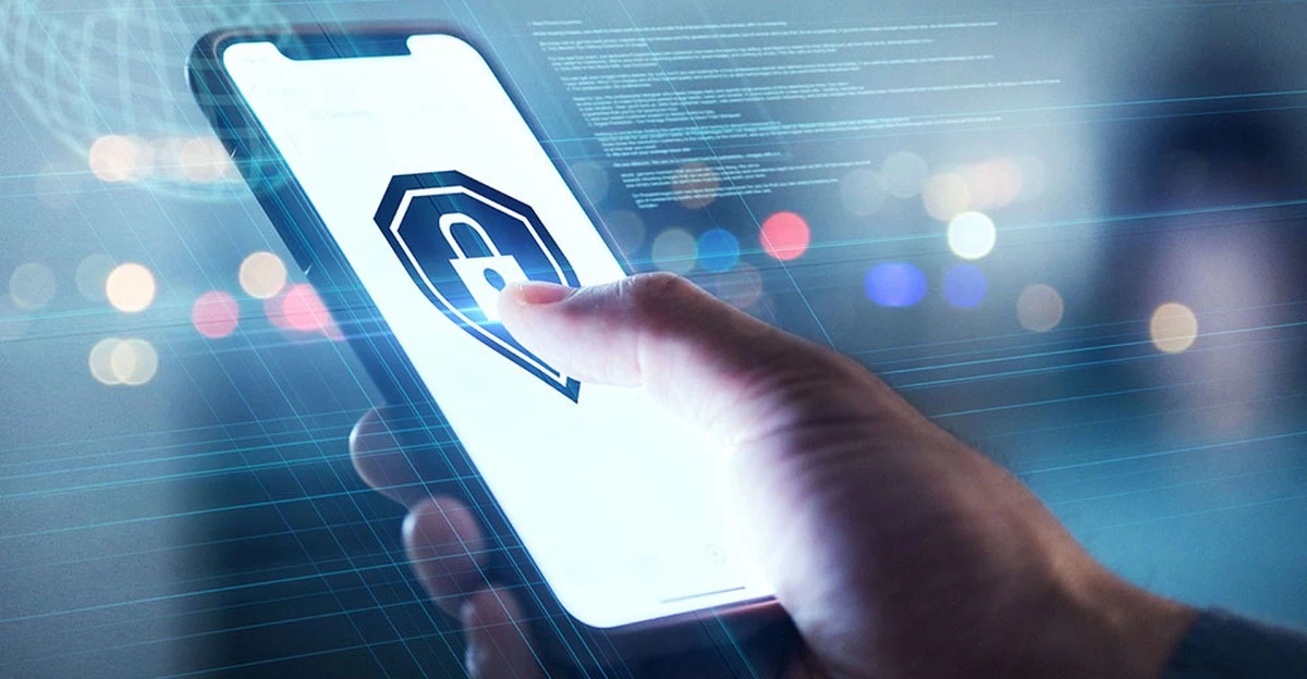 Amerykańscy wywiadowcy apelują: Zrestartuj telefon z Androidem lub iPhone