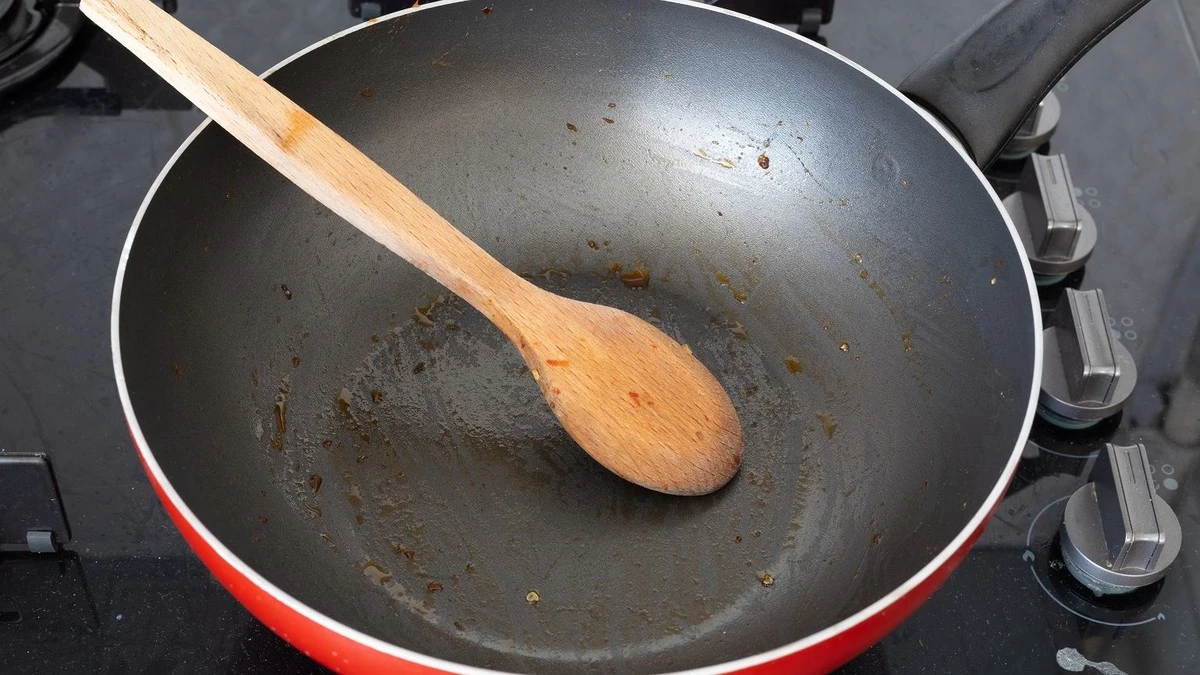 3 proste kroki, by drewniane łyżki służyły latami bez bakterii i pleśni